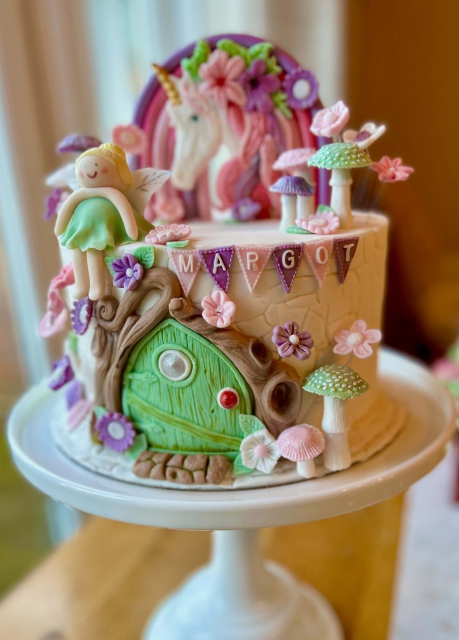 Fairy tale woodland cake Fairy tale woodland cake